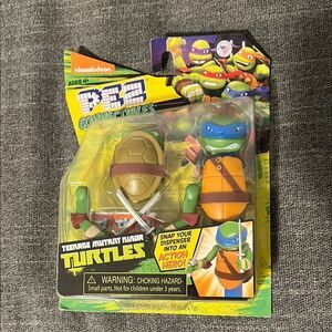 Teenage Mutant Ninja Turtles Leonardo PEZ Dispenser 2016 New in Boxyh